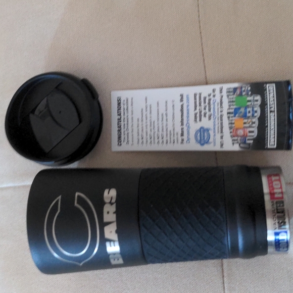 Fanchest NFL, Bears box - NWT - Picture 4 of 5